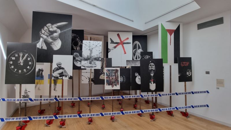 Exhibition of photos showing protest against various wars in history