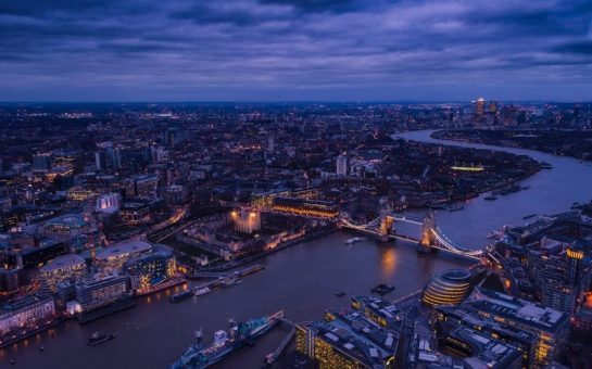 A picture of the London skyline at dusk